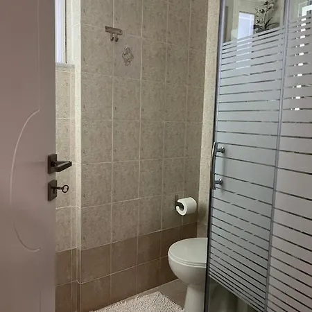 Filanthis Apartment